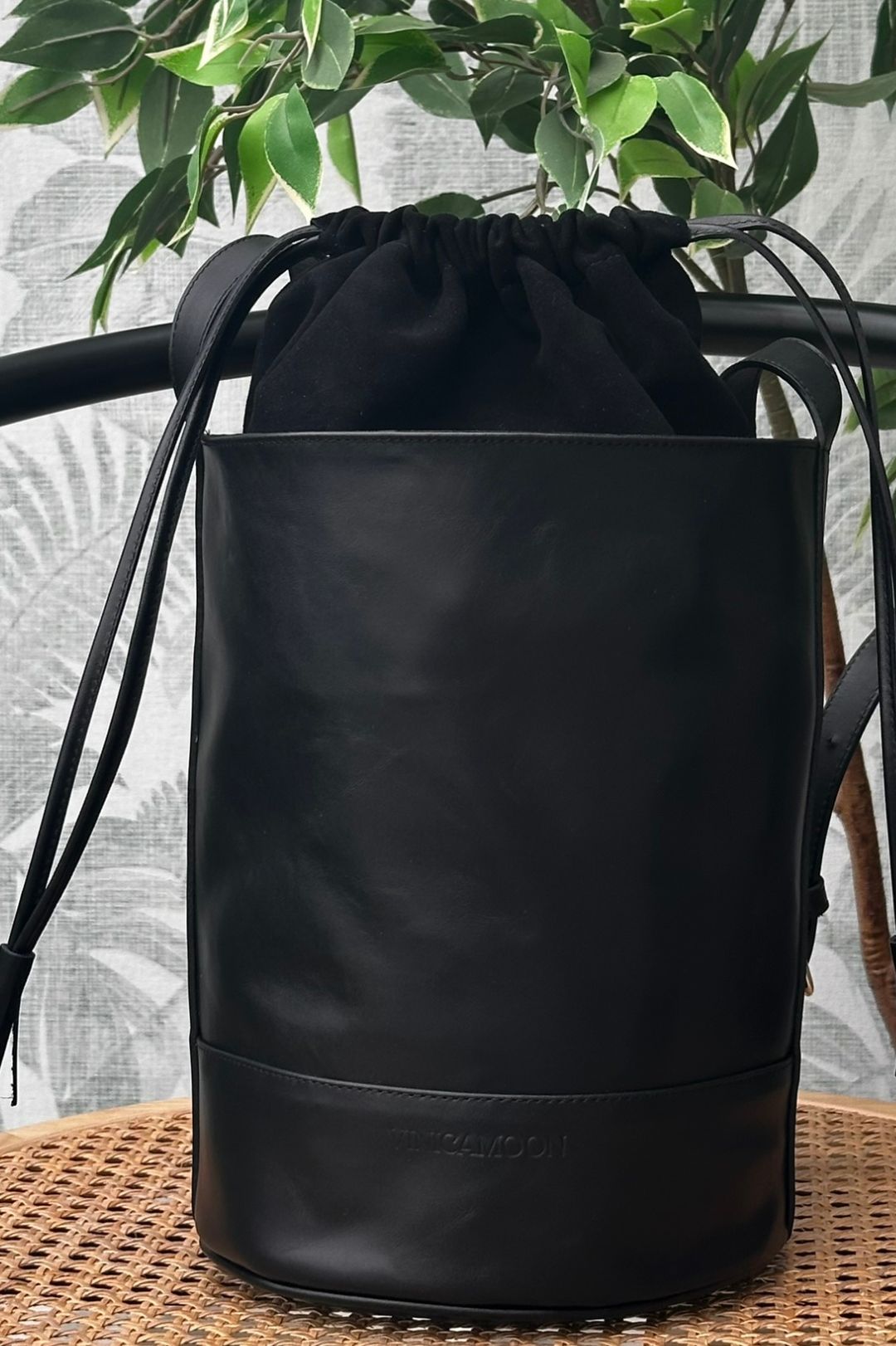 Bolso Cubo Piel Negro
