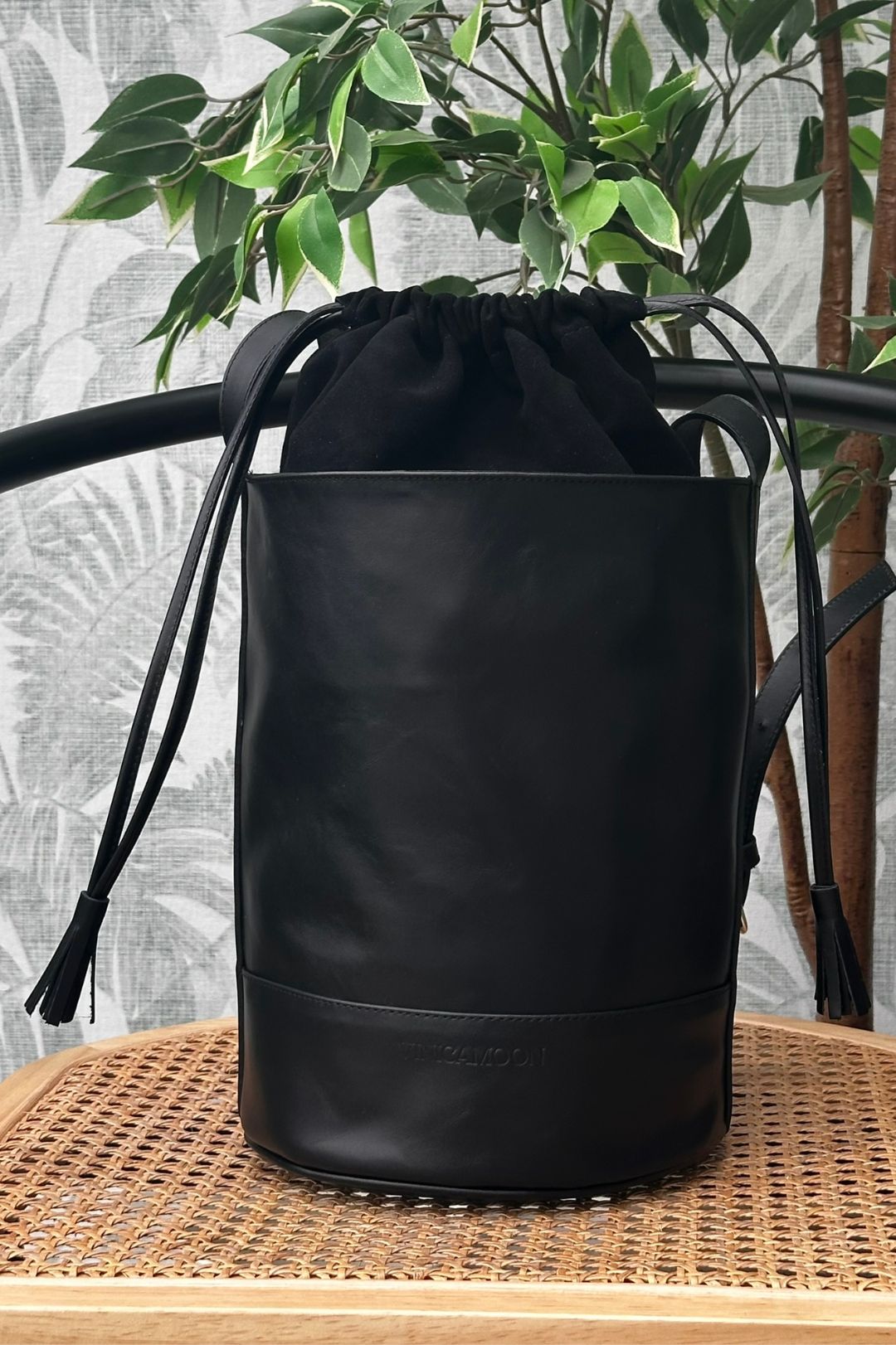 Bolso Cubo Piel Negro